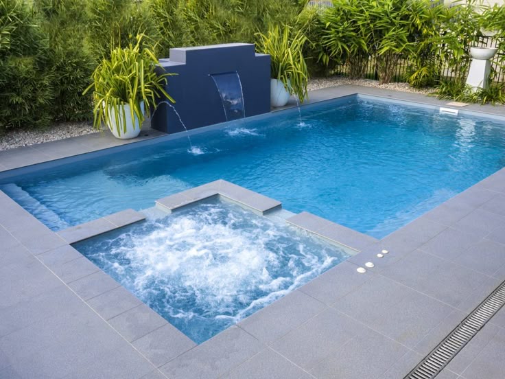 Modern swimming pool design